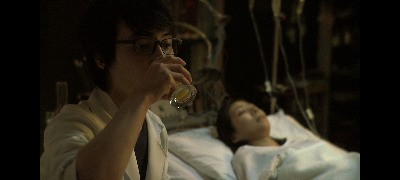 감각 2010 영화 포스터