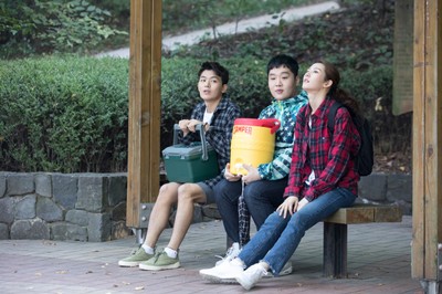무지개 같은 꿈 2018 영화 포스터