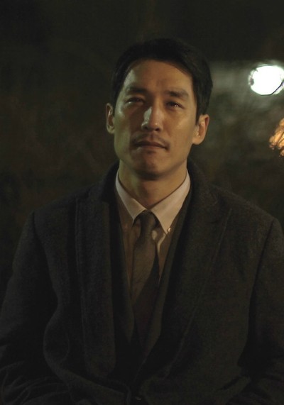 빛의 제국 2019 영화 포스터