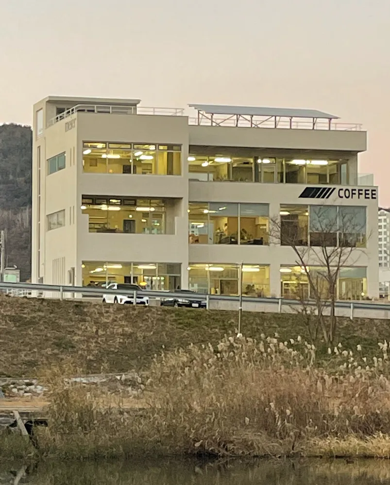 마이어 베이커리카페 대표 이미지