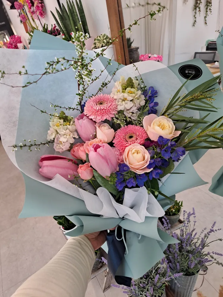 꽃피운 대표 이미지