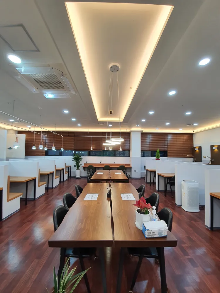 에스비 스터디카페 동산점 대표 이미지