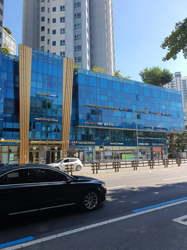 유엔씨비뇨의학과의원 대표 이미지