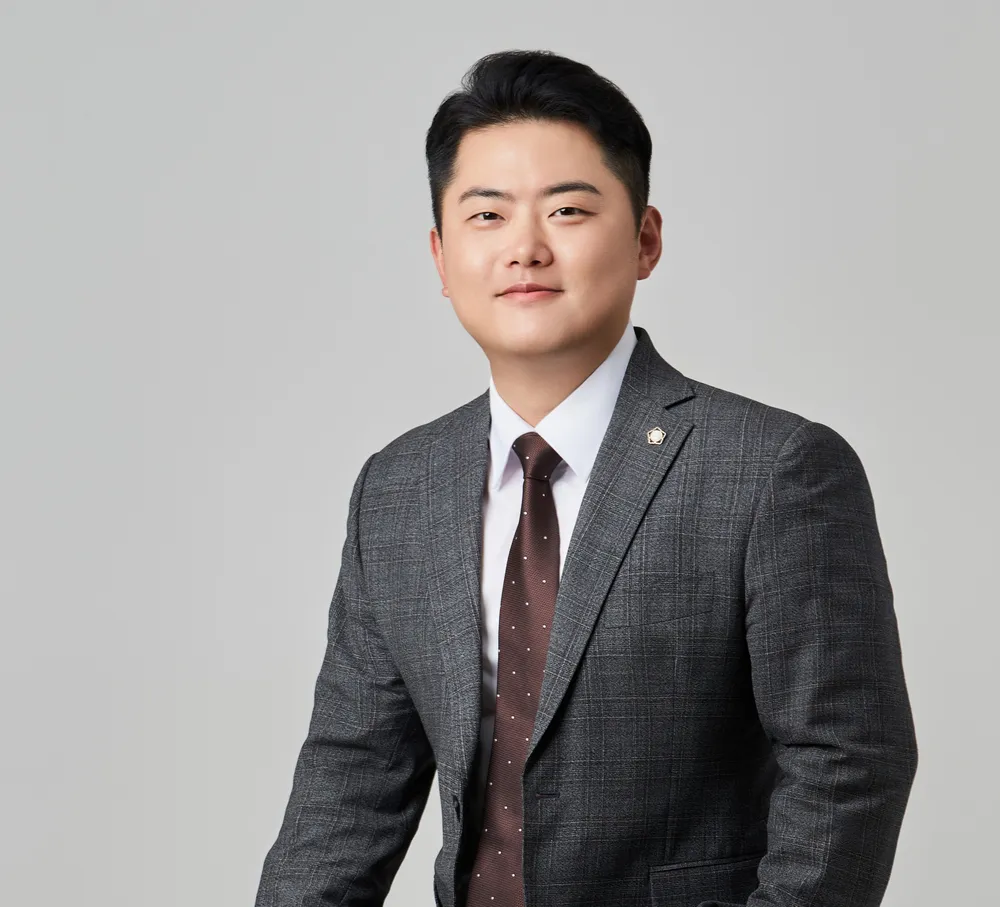 법무법인로율 부산분사무소 형사성범죄전문 이동언변호사 대표 이미지