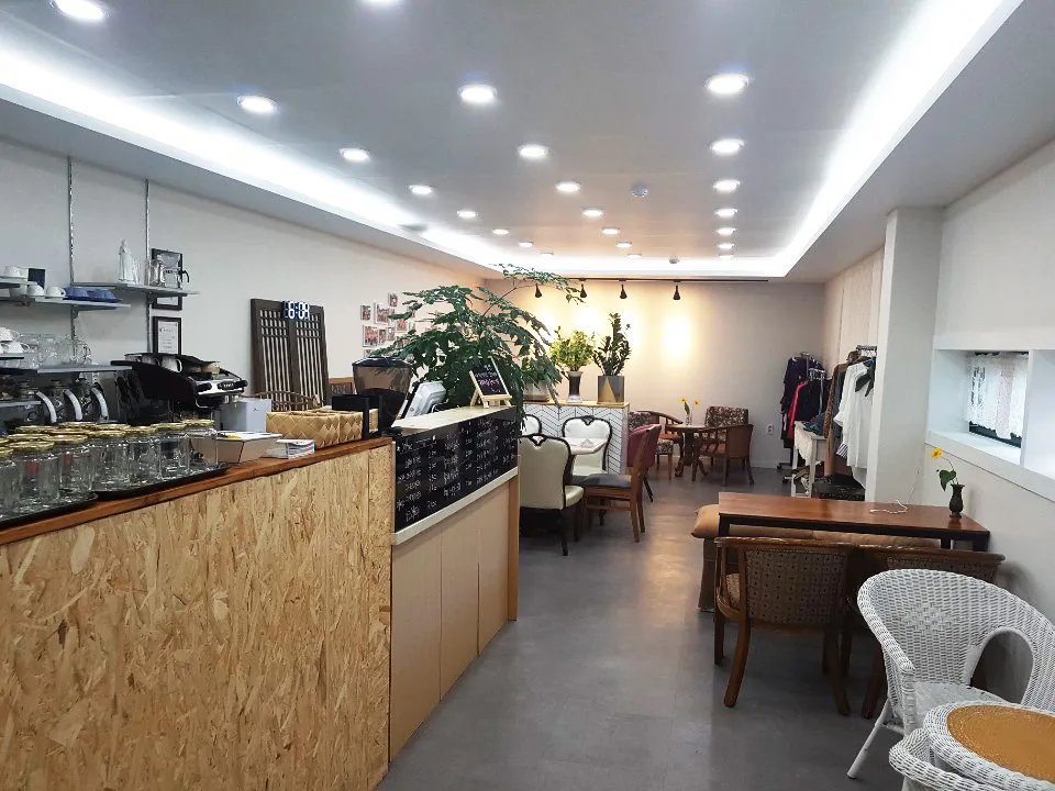은빛세상 힐링카페 대표 이미지