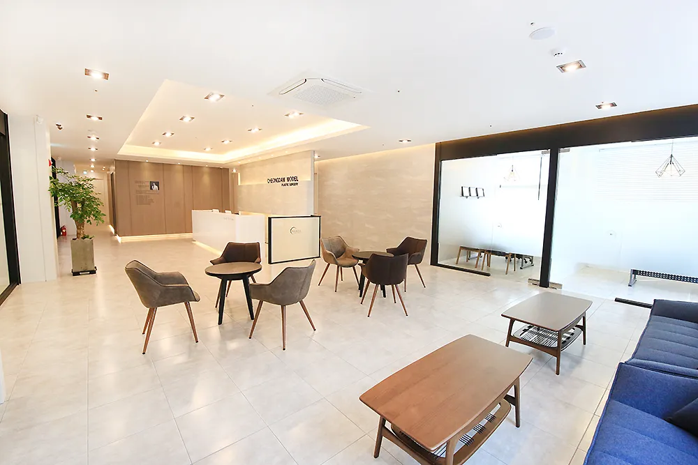 청담모델성형외과의원 대표 이미지