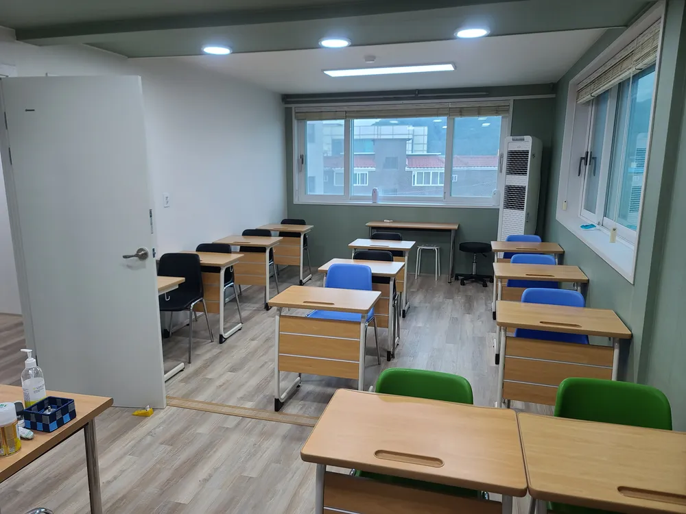 잉글리시아이 싸일러스영어학원 대표 이미지