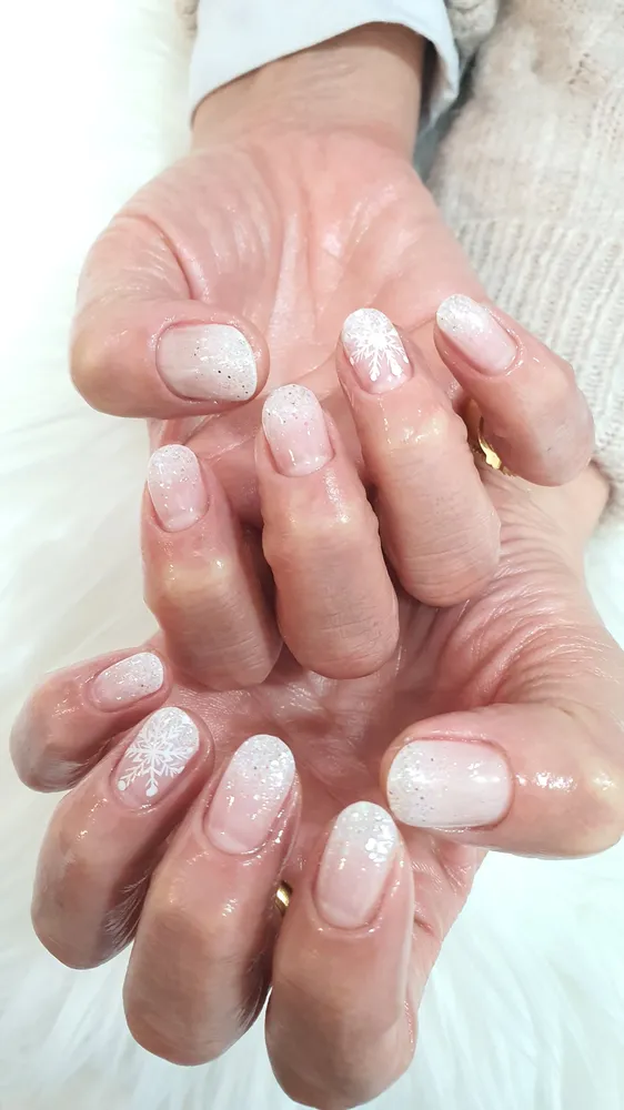 여우손톱 대표 이미지
