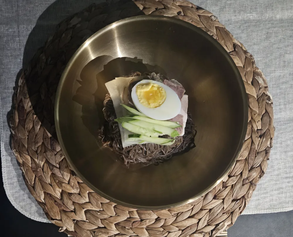 냉면과 곰탕 대표 이미지