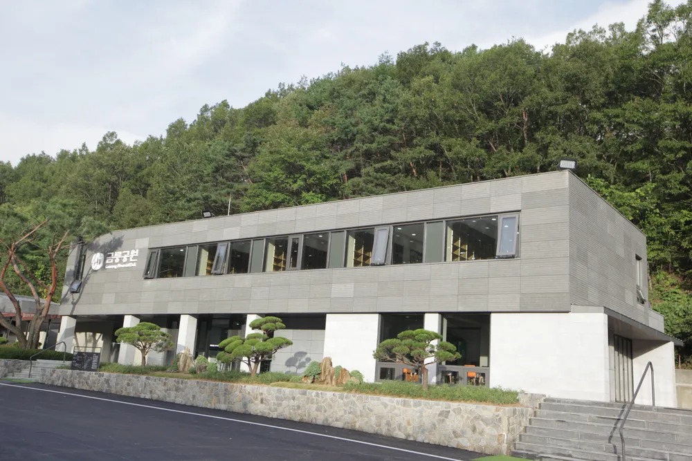 금릉공원묘원 대표 이미지