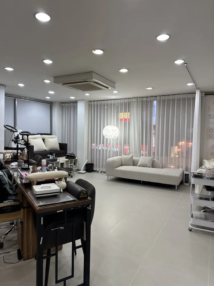 데코네일 대표 이미지