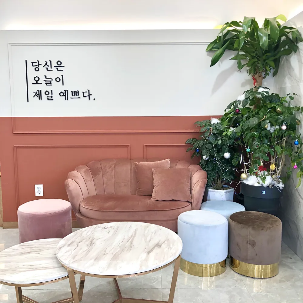 박승철헤어스투디오 안산고잔점 대표 이미지