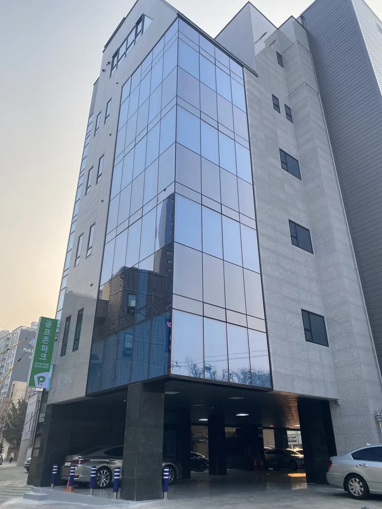 골프존파크 탑스크린 대표 이미지