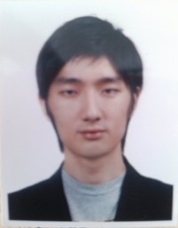 영화감독인 홍우형의 대표 이미지