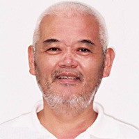 배우인 이이지마 다이스케의 대표 이미지