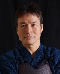배우인 켄 켄세이의 대표 이미지