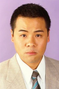 위가웅
