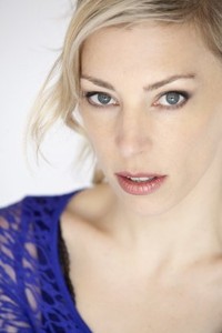 영화배우인 제니메이 워커의 대표 이미지