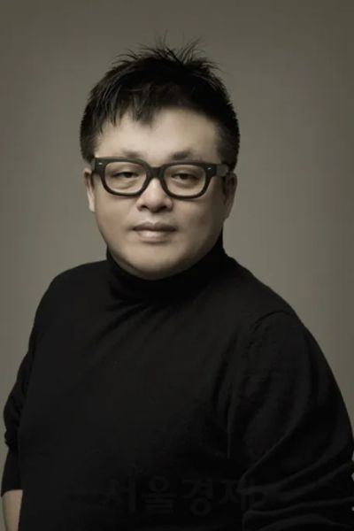 작곡가인 김형석의 대표 이미지
