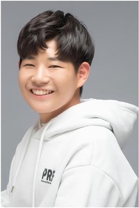 영화배우인 김민규의 대표 이미지