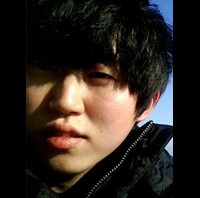 영화감독인 윤형철의 대표 이미지