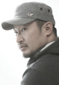영화감독인 리건의 대표 이미지