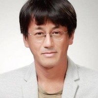 애니메이션 감독인 우메하라 다카히로의 대표 이미지