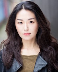 영화배우인 신윤아의 대표 이미지