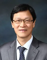 정무직공무원, 변호사, (전직)판사인 홍성칠의 대표 이미지