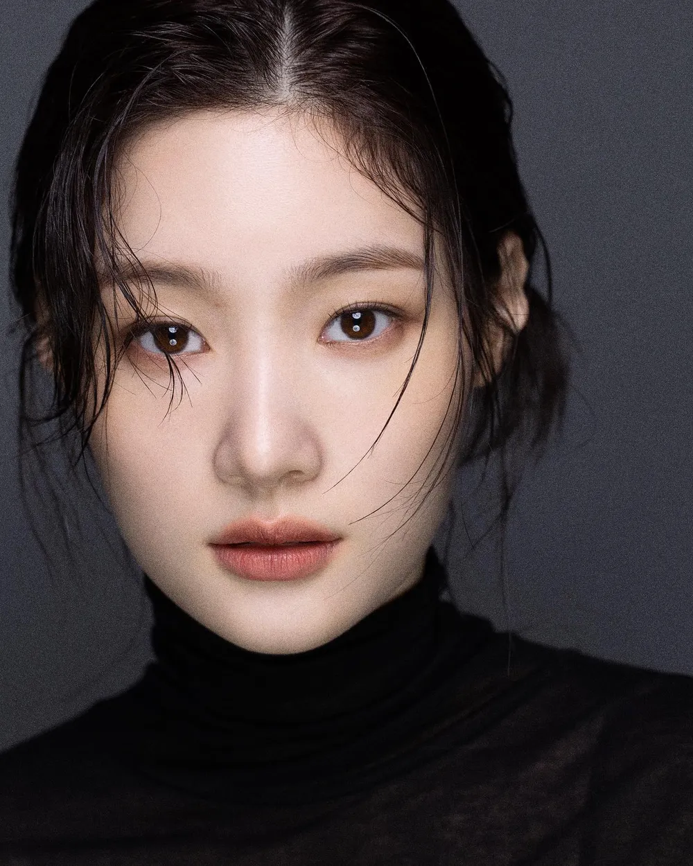 정채연