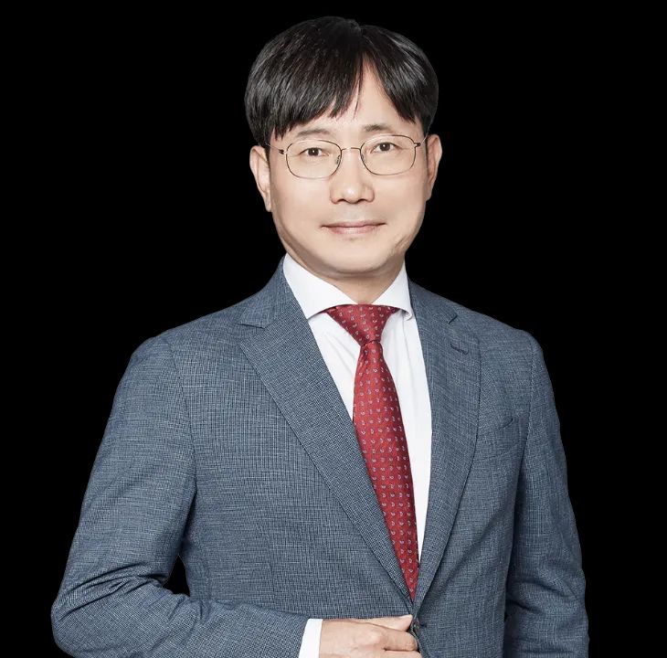 판사, 변호사인 김영식의 대표 이미지