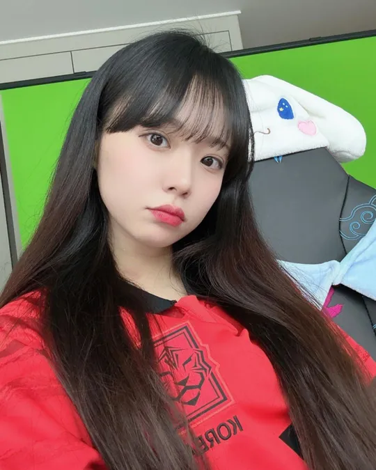 유튜버인 유지영의 대표 이미지