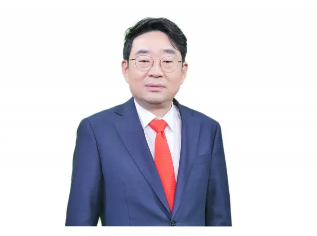 시사평론 작가, 언론인인 신혜식의 대표 이미지