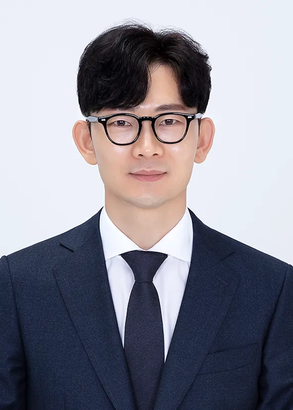정치인인 박충권의 대표 이미지