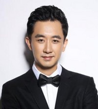 영화배우인 기수의 대표 이미지