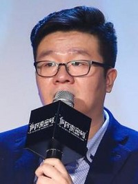 영화감독인 장남의 대표 이미지