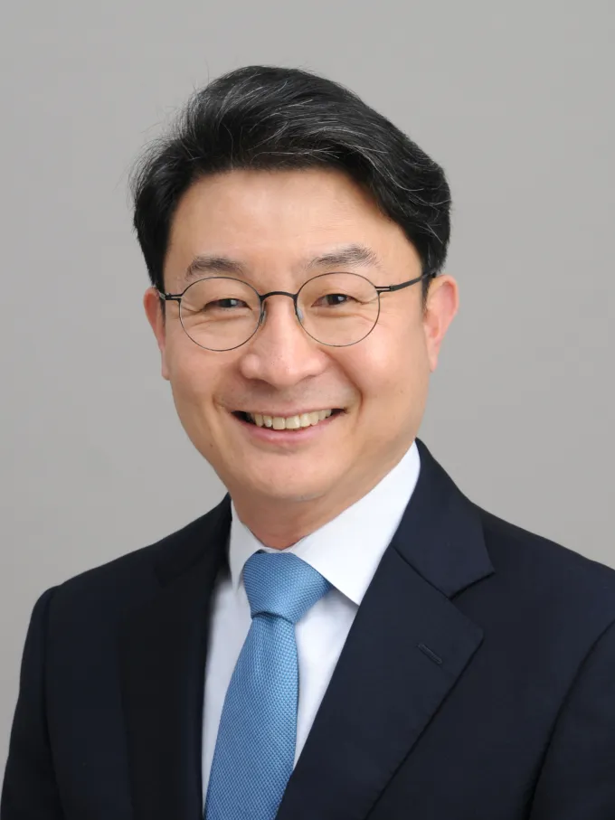 정무직 공무원인 이억원의 대표 이미지