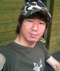 영화감독인 정귀호의 대표 이미지