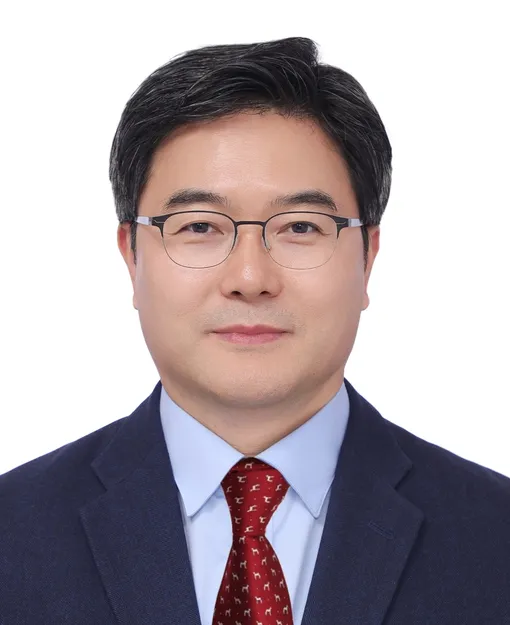 정치평론가인 이영풍의 대표 이미지
