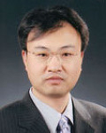 김근일