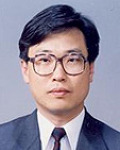 행정공무원인 정내삼의 대표 이미지