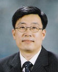 대학교수,(전직)연구인인 조용만의 대표 이미지