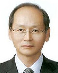 외무공무원인 신용기의 대표 이미지