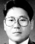 조각가인 하영생의 대표 이미지