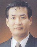 김우범