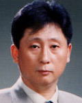 보험인인 윤치형의 대표 이미지