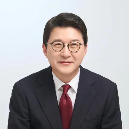 앵커, 유튜버인 신동욱의 대표 이미지