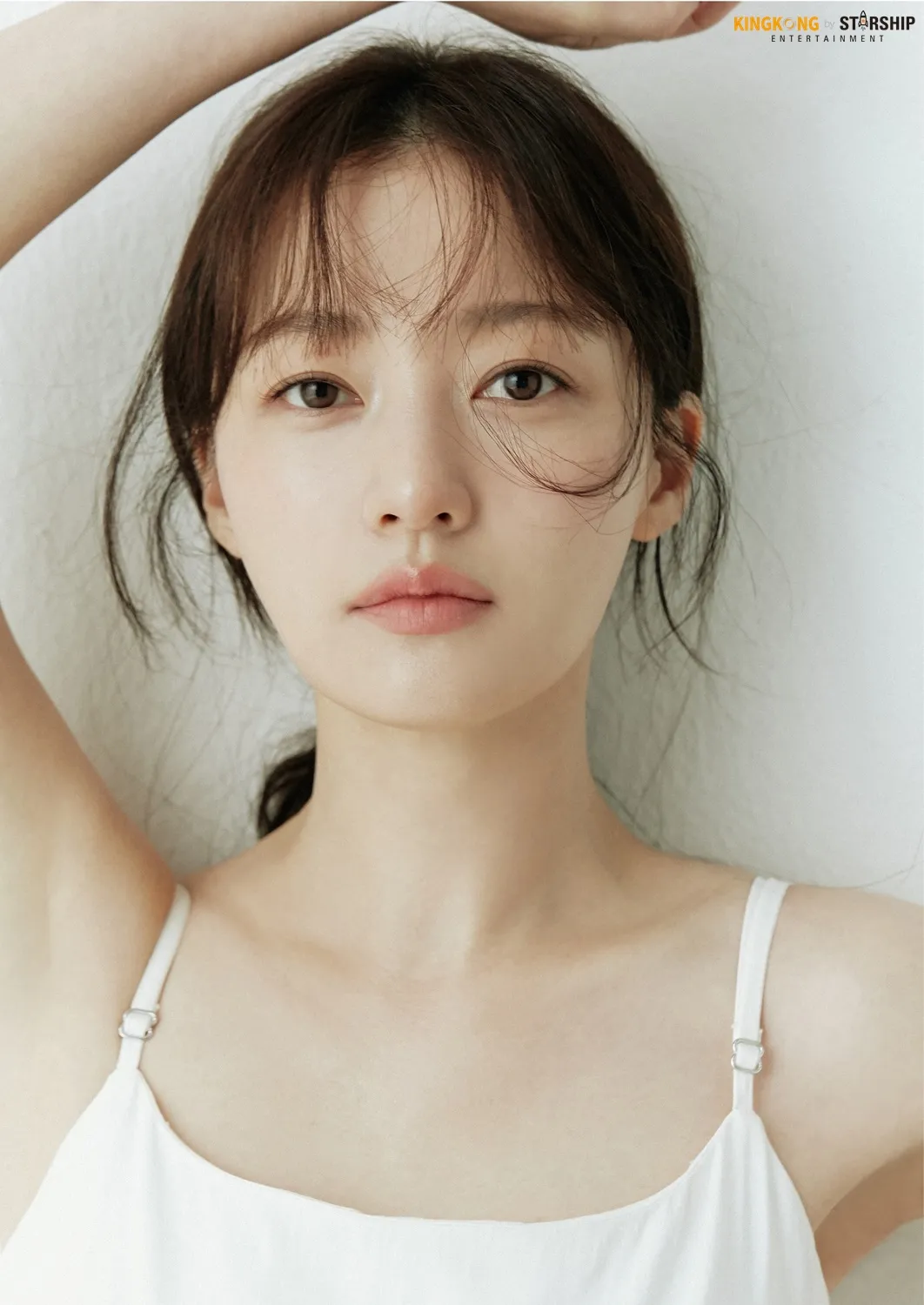 영화배우, 탤런트인 송하윤의 대표 이미지