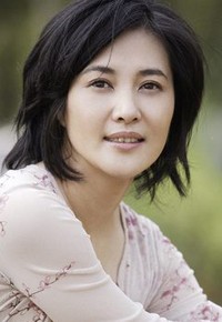 배우인 왕청화의 대표 이미지