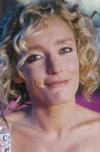 영화배우, 작가인 줄리에트 아르노의 대표 이미지